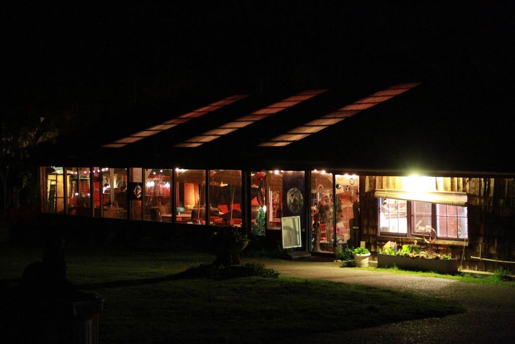 Hobbit Hut Hotel Geyserville Exterior photo